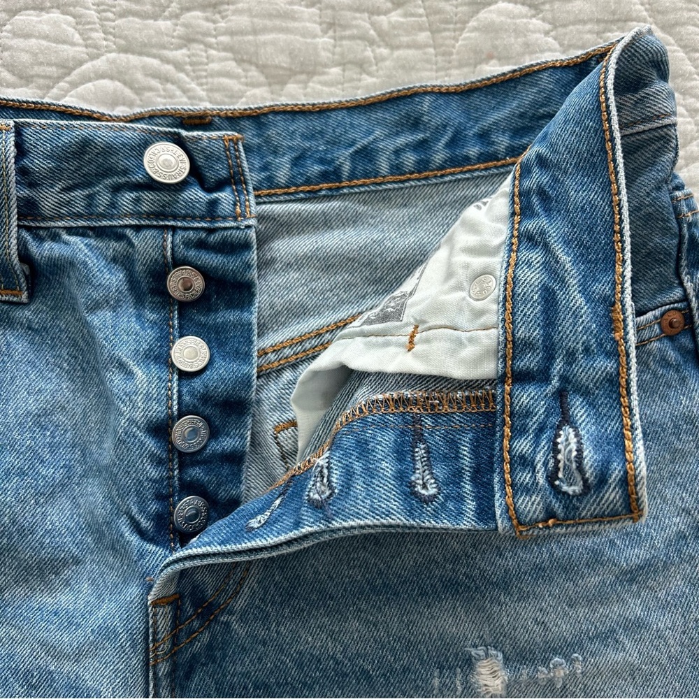 Levis Premium 501 Big E Distressed Button Fly Denim Cut-Off Blue Jean Shorts 27 - Picture 9 of 12